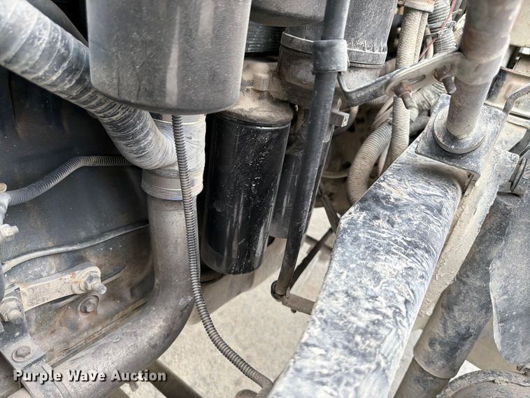 image for item DN6675 2003 Mack Granite CV713 ready mix truck