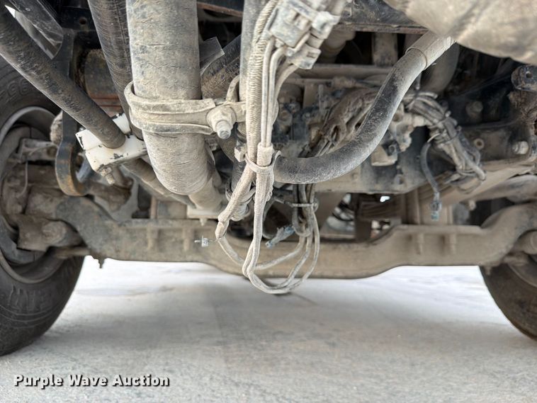 image for item DN6675 2003 Mack Granite CV713 ready mix truck
