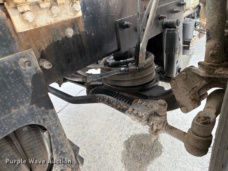 image for item DN6675 2003 Mack Granite CV713 ready mix truck