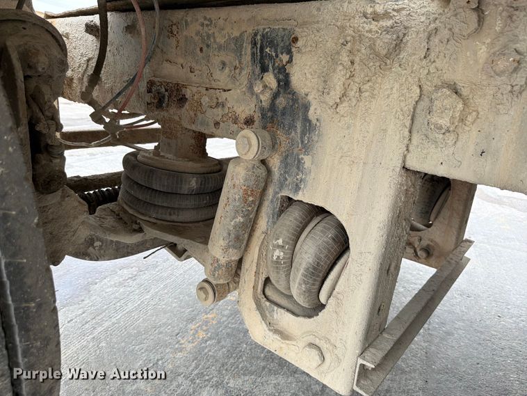 image for item DN6675 2003 Mack Granite CV713 ready mix truck