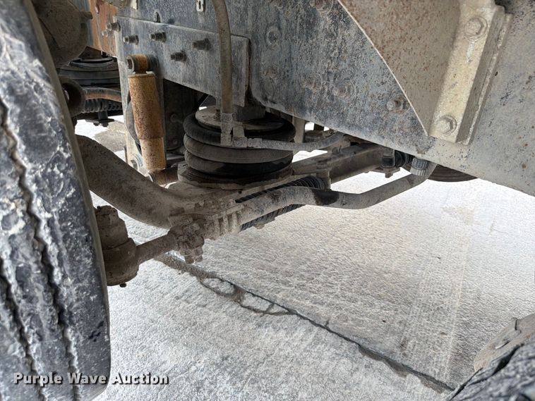 image for item DN6675 2003 Mack Granite CV713 ready mix truck