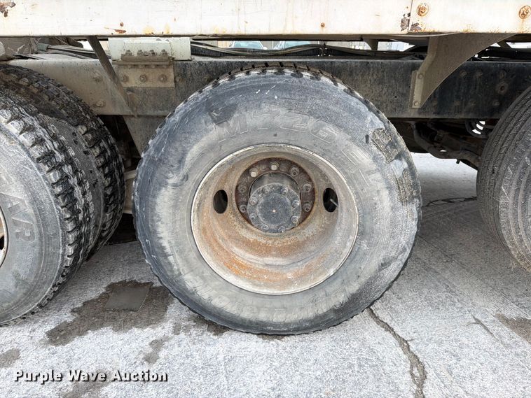 image for item DN6675 2003 Mack Granite CV713 ready mix truck