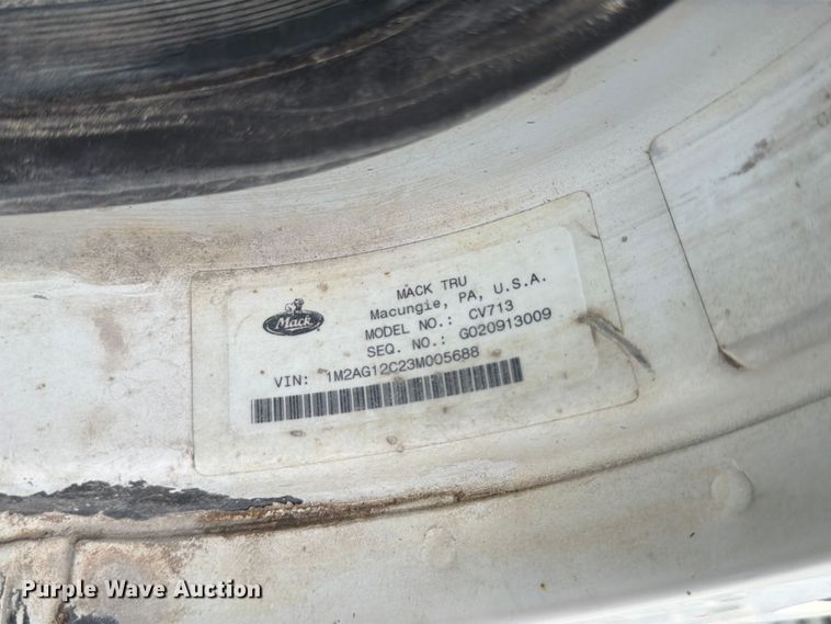 image for item DN6675 2003 Mack Granite CV713 ready mix truck
