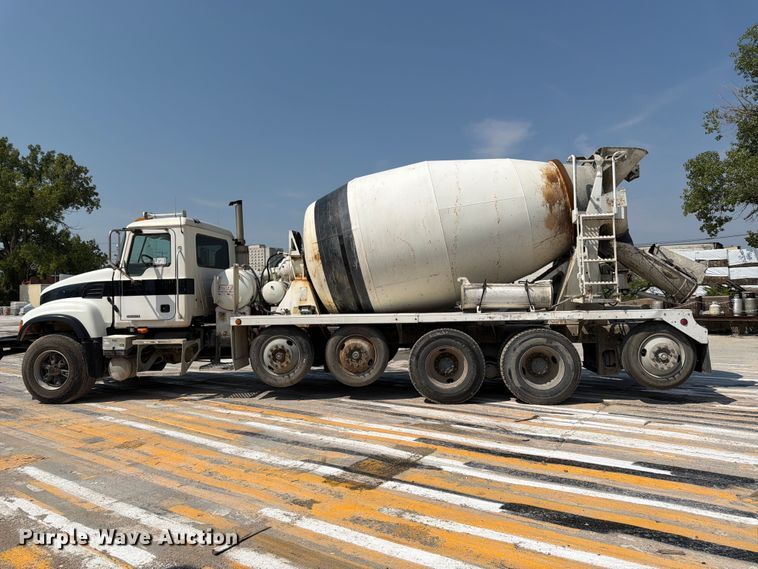 image for item DN6676 2006 Mack Granite CV713 ready mix truck