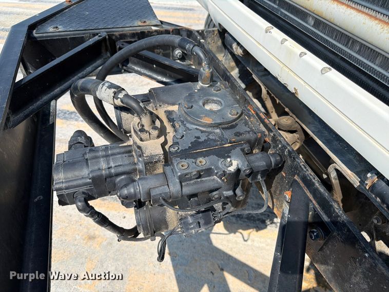 image for item DN6676 2006 Mack Granite CV713 ready mix truck