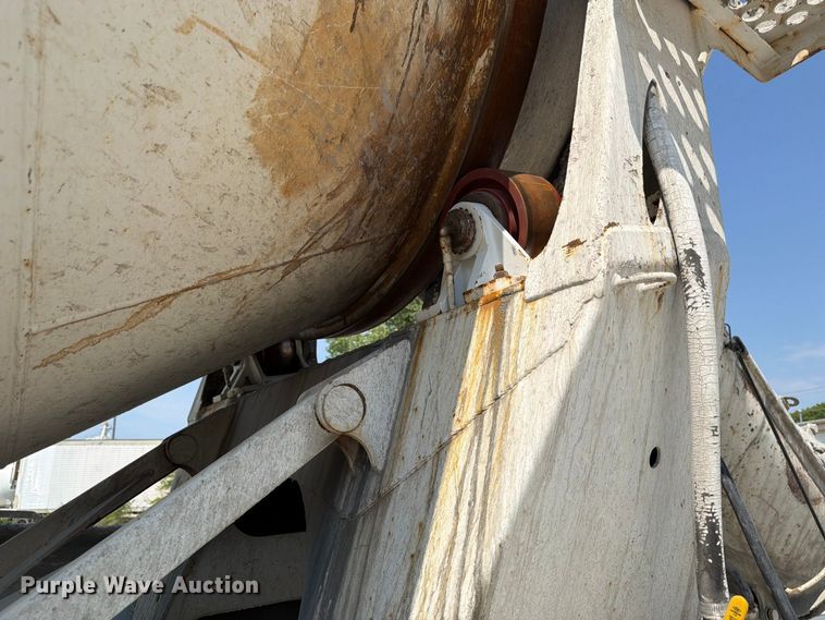image for item DN6676 2006 Mack Granite CV713 ready mix truck