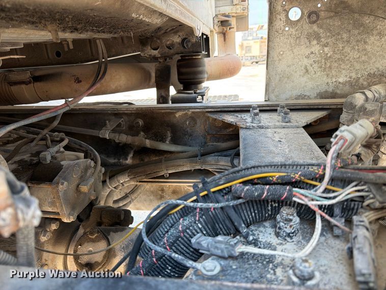 image for item DN6676 2006 Mack Granite CV713 ready mix truck