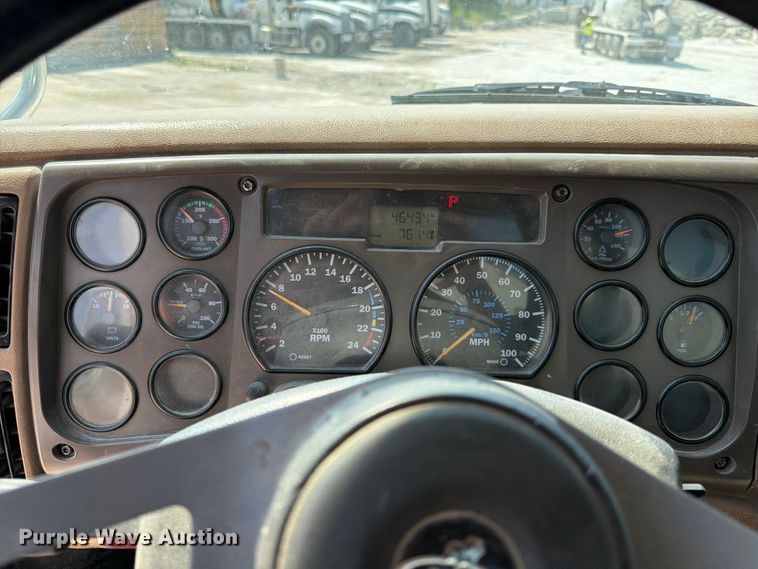 image for item DN6676 2006 Mack Granite CV713 ready mix truck