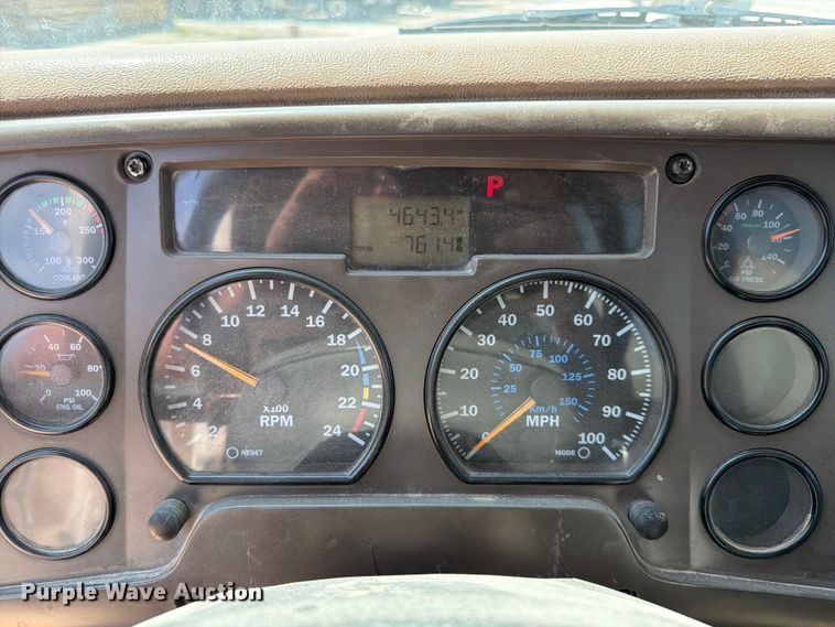 image for item DN6676 2006 Mack Granite CV713 ready mix truck
