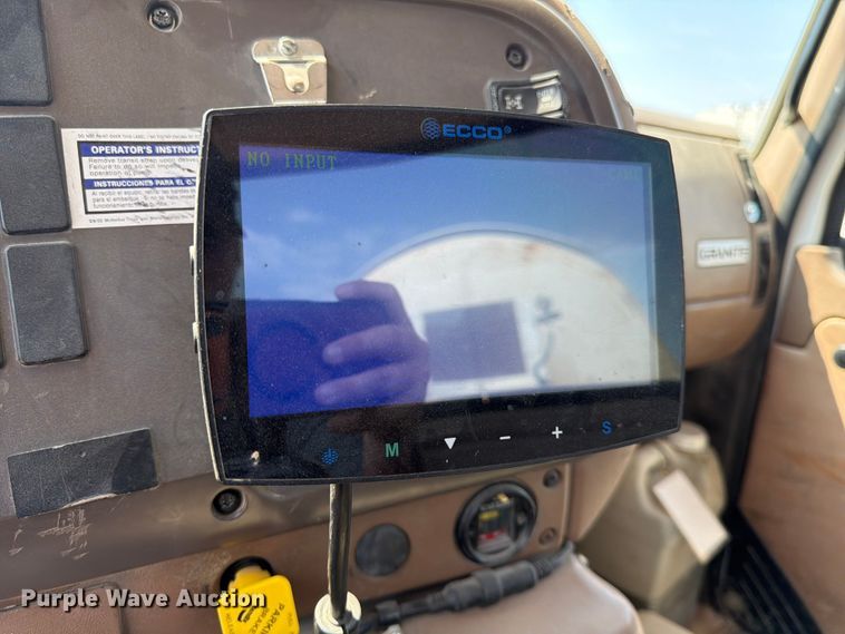 image for item DN6676 2006 Mack Granite CV713 ready mix truck