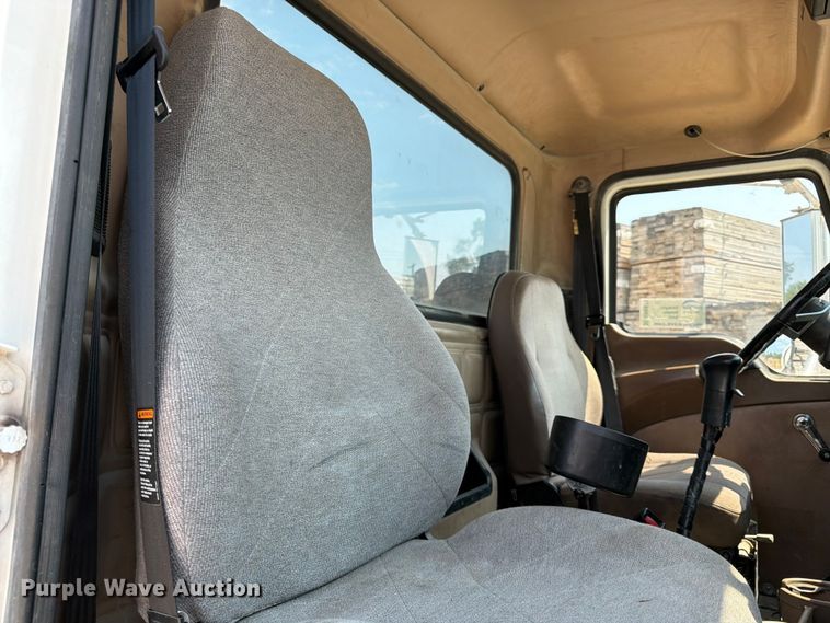 image for item DN6676 2006 Mack Granite CV713 ready mix truck