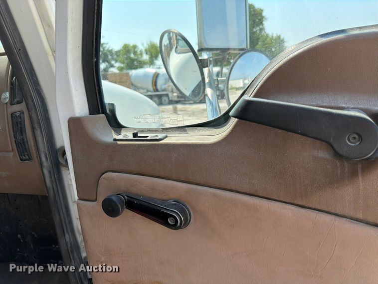 image for item DN6676 2006 Mack Granite CV713 ready mix truck