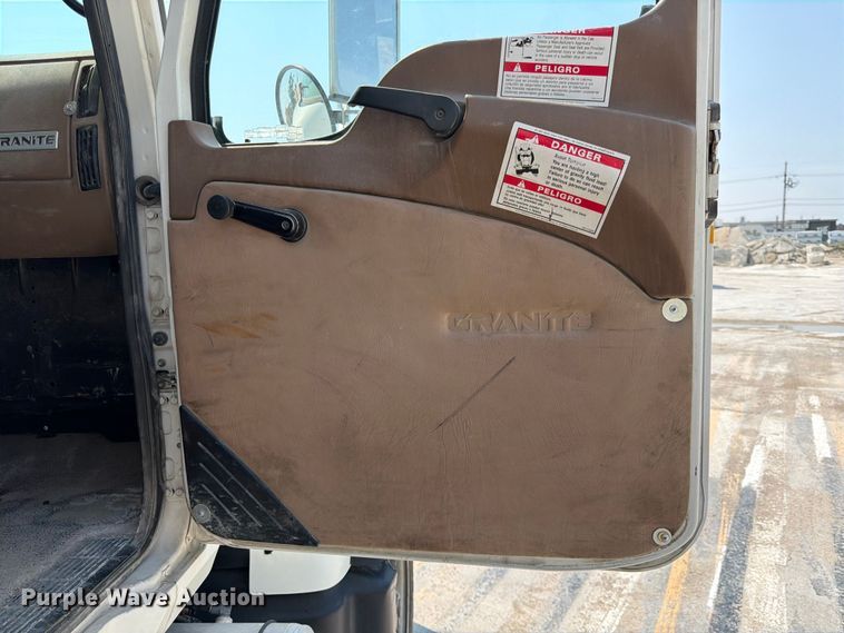 image for item DN6676 2006 Mack Granite CV713 ready mix truck