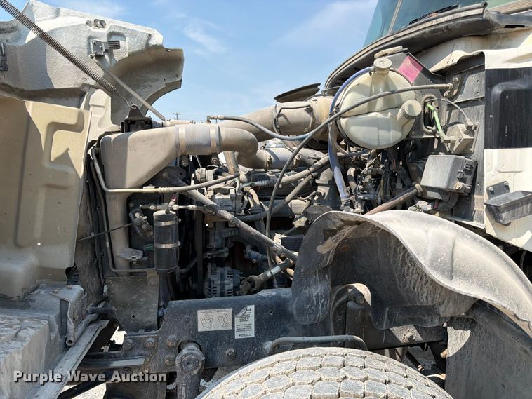image for item DN6676 2006 Mack Granite CV713 ready mix truck