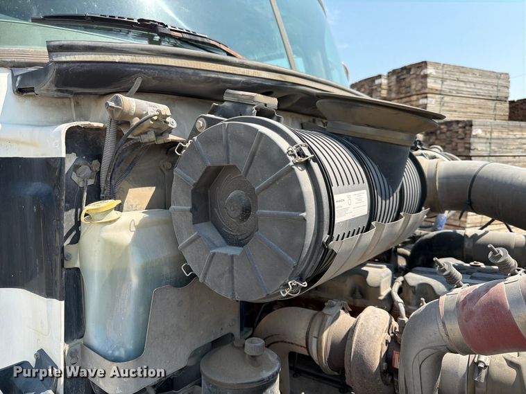 image for item DN6676 2006 Mack Granite CV713 ready mix truck