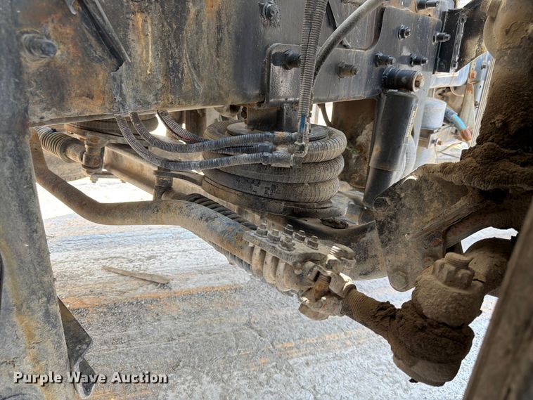 image for item DN6676 2006 Mack Granite CV713 ready mix truck
