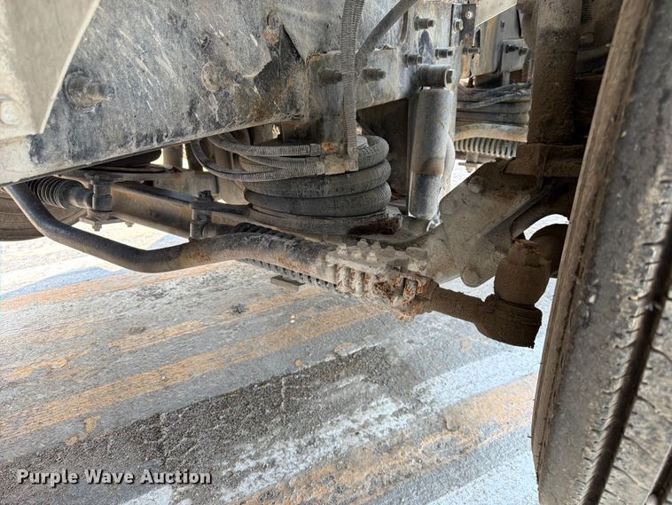 image for item DN6676 2006 Mack Granite CV713 ready mix truck