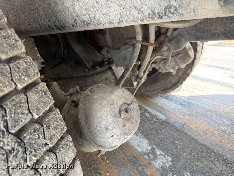 image for item DN6676 2006 Mack Granite CV713 ready mix truck