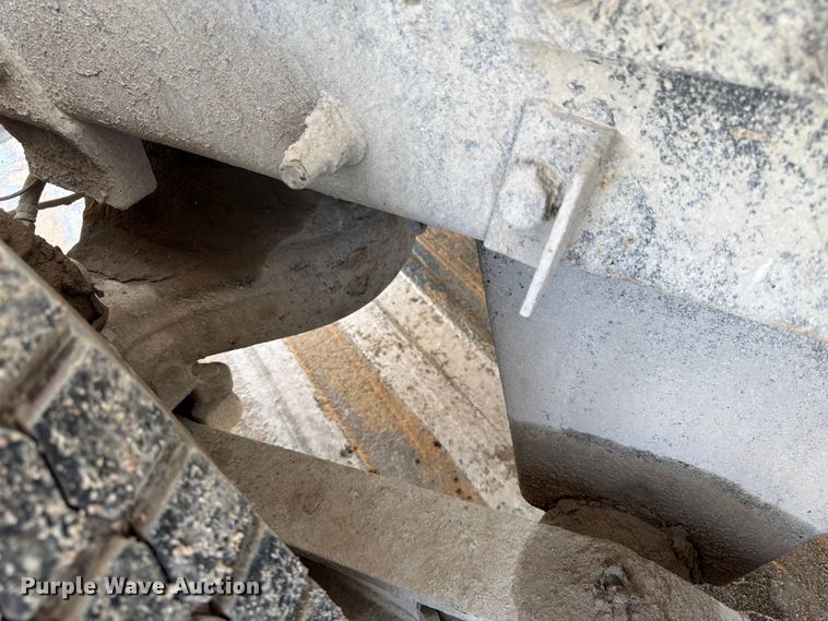 image for item DN6676 2006 Mack Granite CV713 ready mix truck