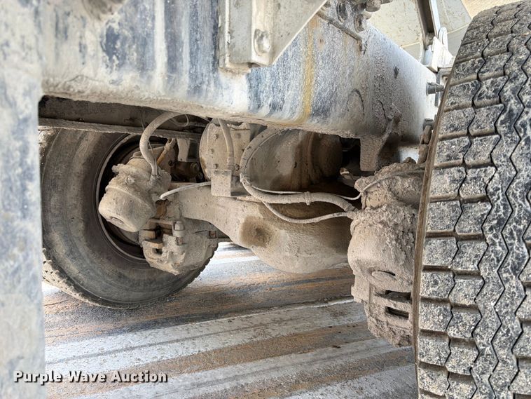 image for item DN6676 2006 Mack Granite CV713 ready mix truck