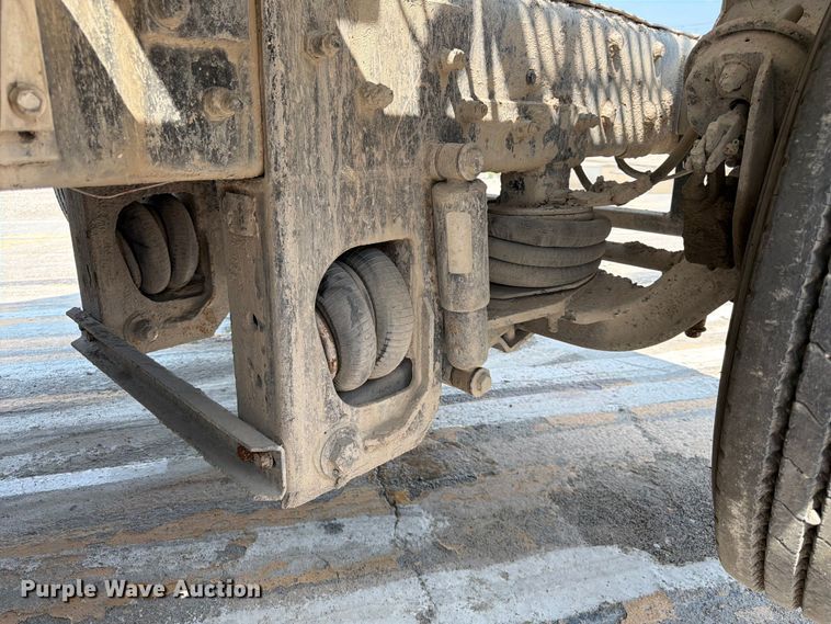 image for item DN6676 2006 Mack Granite CV713 ready mix truck