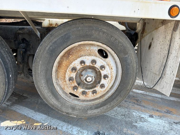 image for item DN6676 2006 Mack Granite CV713 ready mix truck