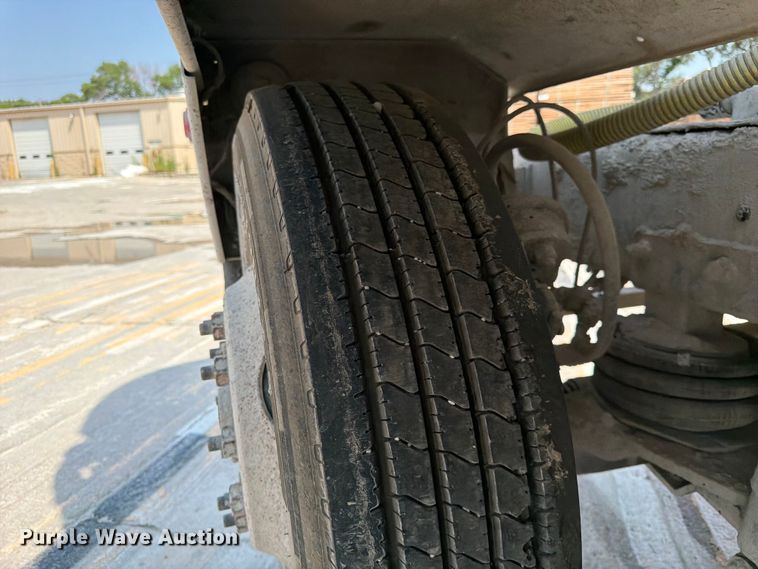 image for item DN6676 2006 Mack Granite CV713 ready mix truck
