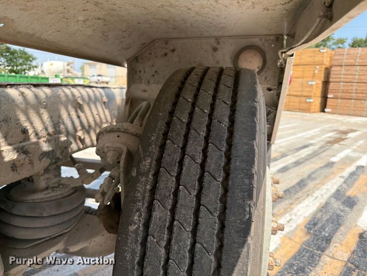image for item DN6676 2006 Mack Granite CV713 ready mix truck