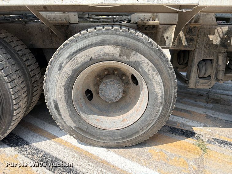 image for item DN6676 2006 Mack Granite CV713 ready mix truck