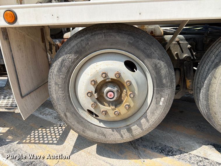 image for item DN6676 2006 Mack Granite CV713 ready mix truck