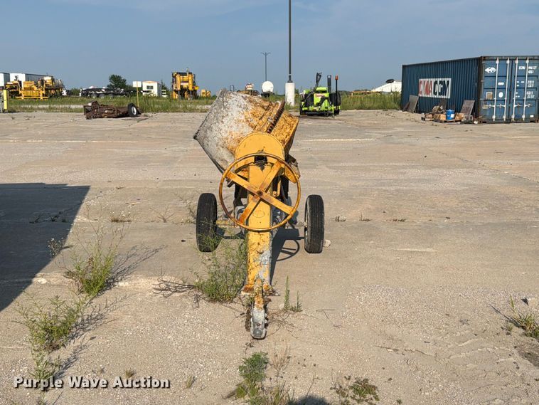 image for item DN6678 Concrete mixer