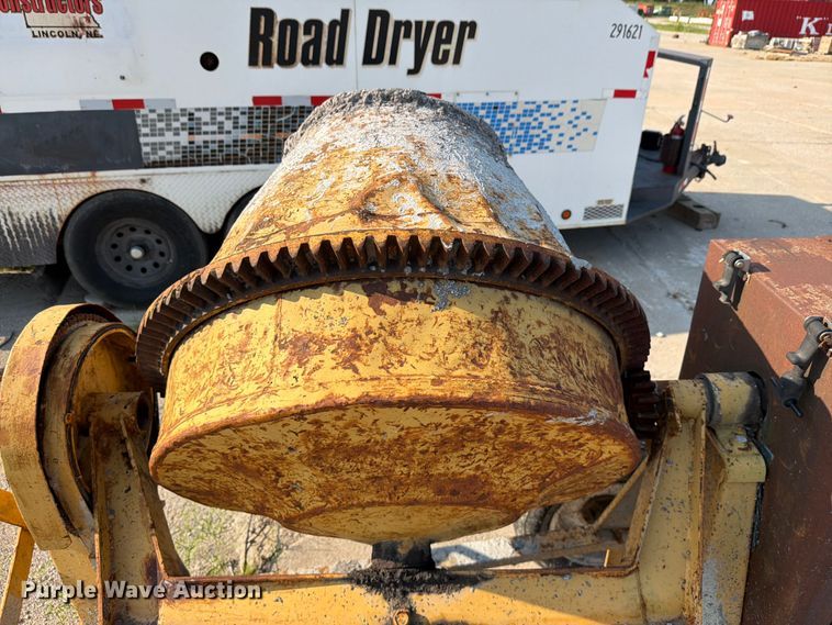 image for item DN6678 Concrete mixer