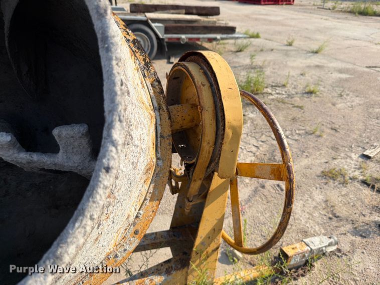 image for item DN6678 Concrete mixer