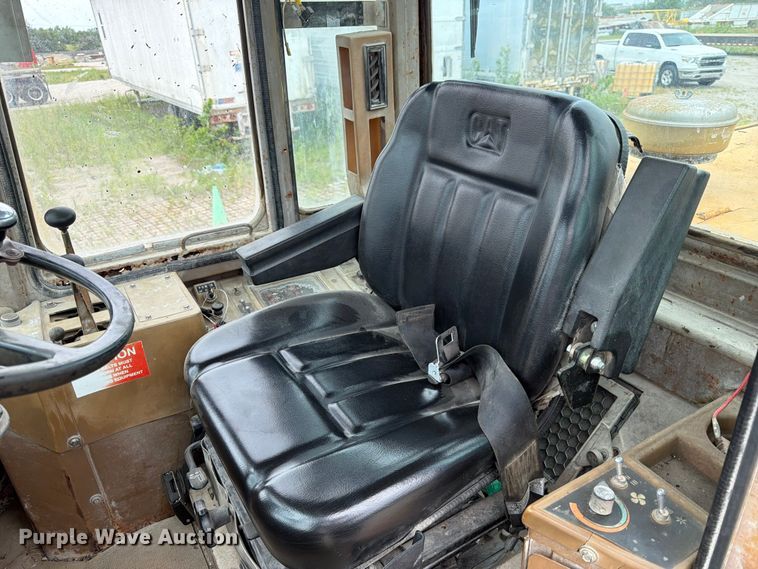 image for item DN6679 1986 Caterpillar 936 wheel loader