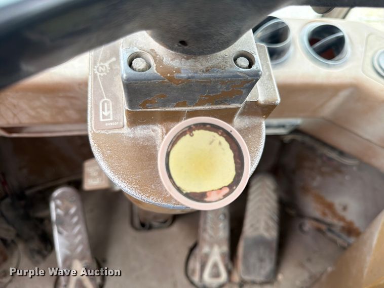image for item DN6679 1986 Caterpillar 936 wheel loader