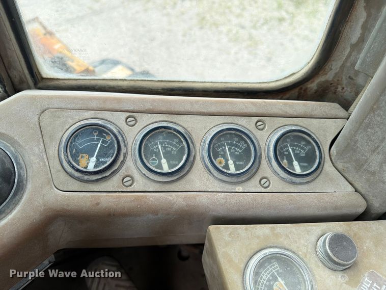image for item DN6679 1986 Caterpillar 936 wheel loader