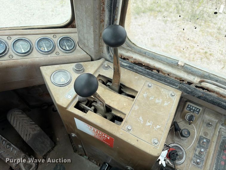 image for item DN6679 1986 Caterpillar 936 wheel loader