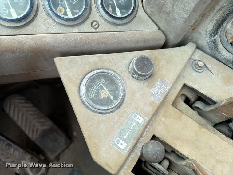 image for item DN6679 1986 Caterpillar 936 wheel loader