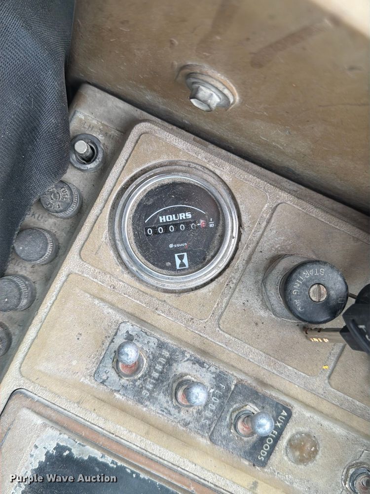 image for item DN6679 1986 Caterpillar 936 wheel loader