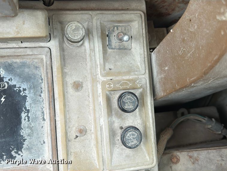 image for item DN6679 1986 Caterpillar 936 wheel loader