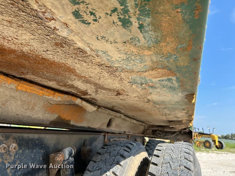 image for item DN6680 2012 Freightliner Business Class M2 dump truck
