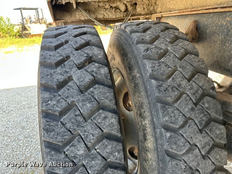 image for item DN6680 2012 Freightliner Business Class M2 dump truck