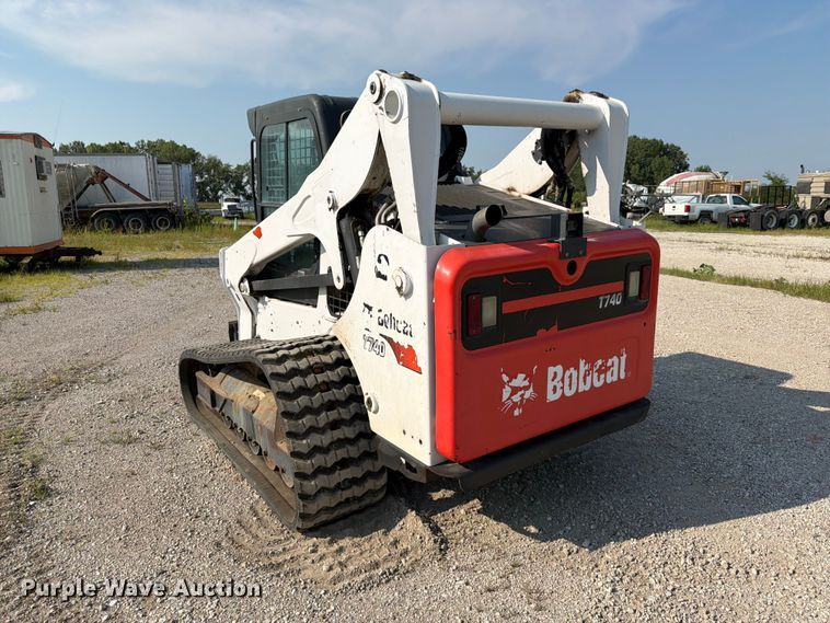 image for item DN6682 2019 Bobcat T740 tracked skid steer loader