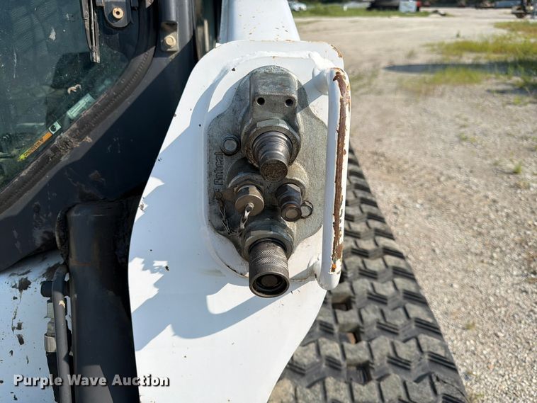 image for item DN6682 2019 Bobcat T740 tracked skid steer loader