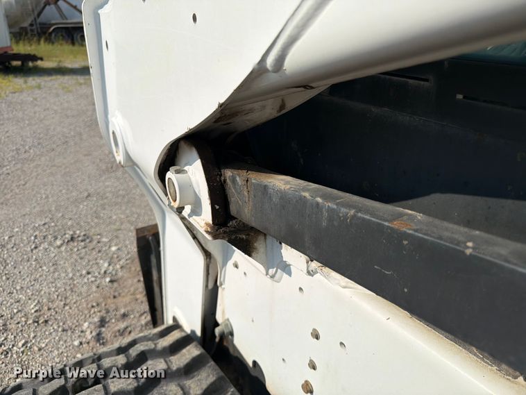 image for item DN6682 2019 Bobcat T740 tracked skid steer loader