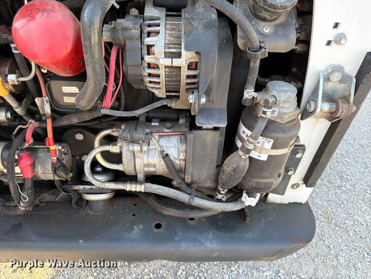 image for item DN6682 2019 Bobcat T740 tracked skid steer loader