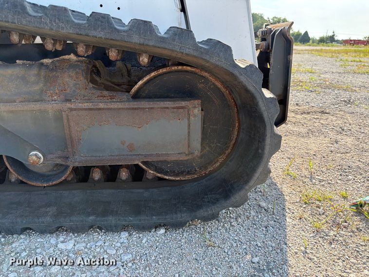 image for item DN6682 2019 Bobcat T740 tracked skid steer loader
