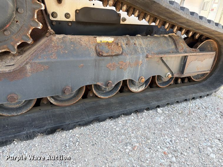 image for item DN6682 2019 Bobcat T740 tracked skid steer loader