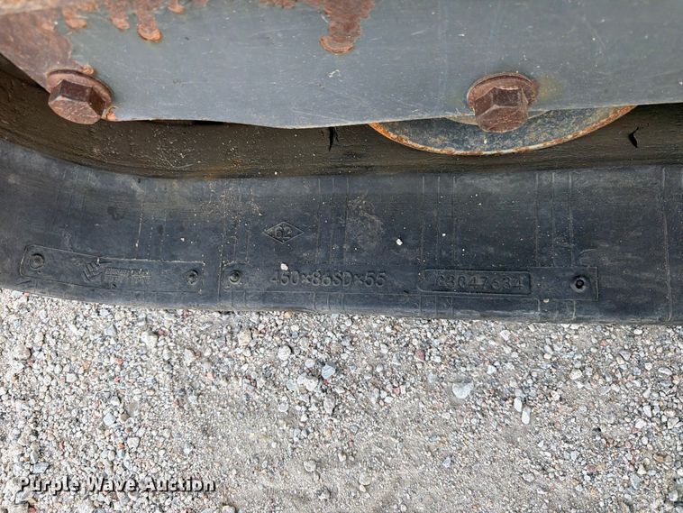 image for item DN6682 2019 Bobcat T740 tracked skid steer loader