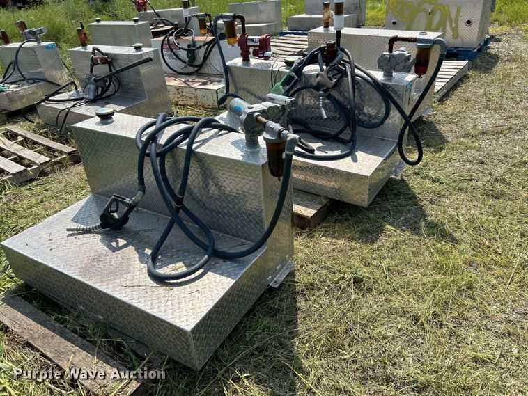 image for item DN6685 (5) fuel tanks